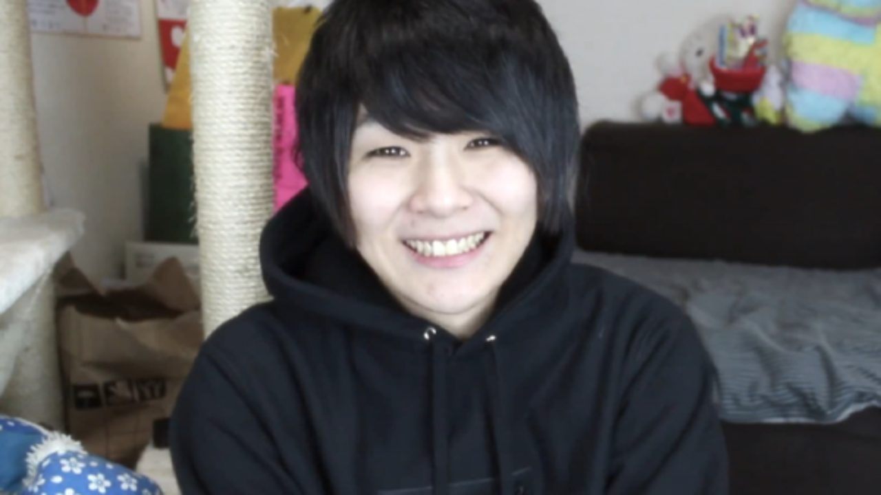 ワタナベマホトのダサいタトゥーがイルミナティに似てると話題になっている件 Menslog