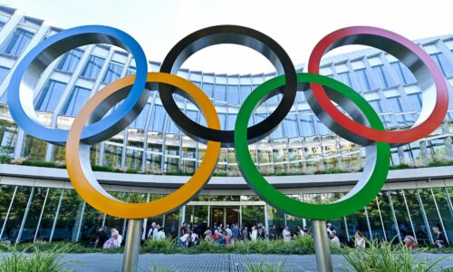 オリンピック　中止いつ決まる？
