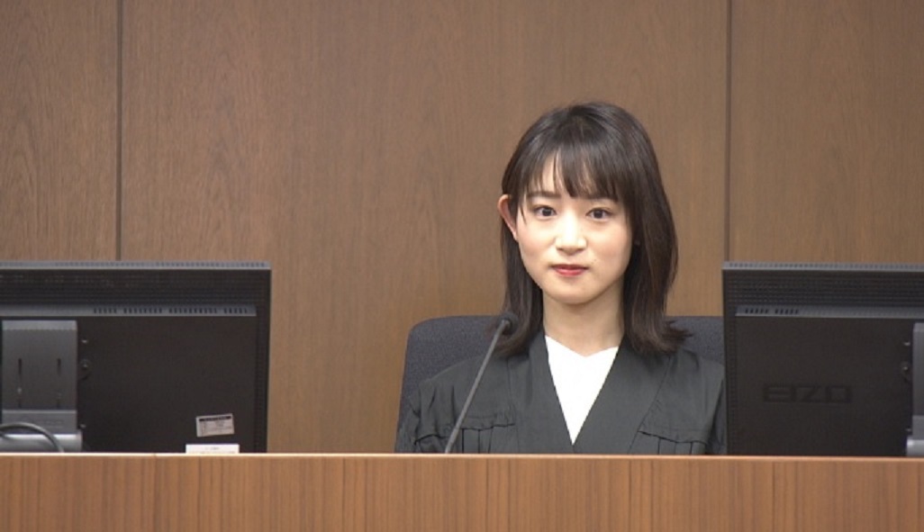 【金子茉由】かわいい裁判官サラメシに登場!東京地方裁判所に密着!ネットの反応も絶賛 | menslog